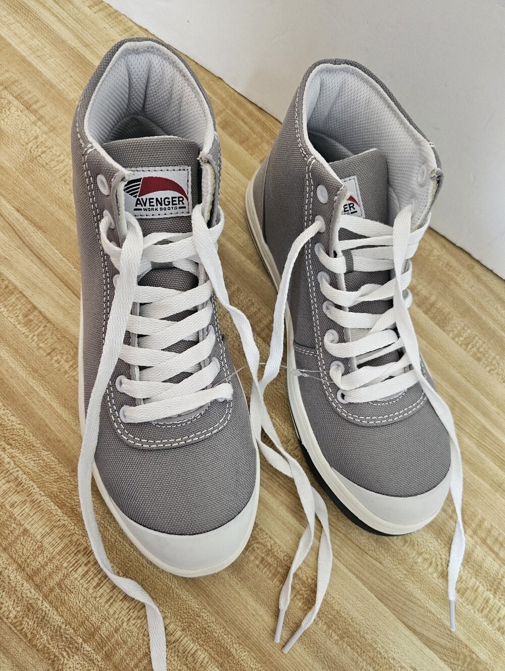 Avenger Blade A201 Womens Size 7.5 M Safety Toe High Top Gray Work Boots NWOT